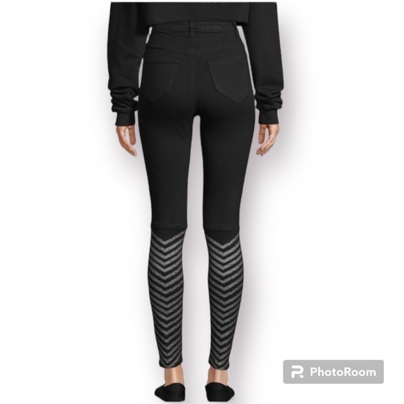 LALA ANTHONY Roadrunner High Rise Skinny Jeans – NWT Size 6/28 - Picture 2 of 14